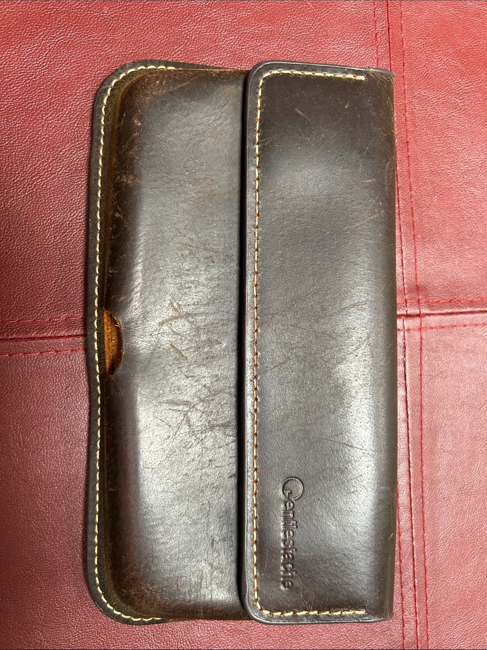 GENTLESTACHE Classic Dark Brown Leather Magnetic Snap Wallet - Suede Interior